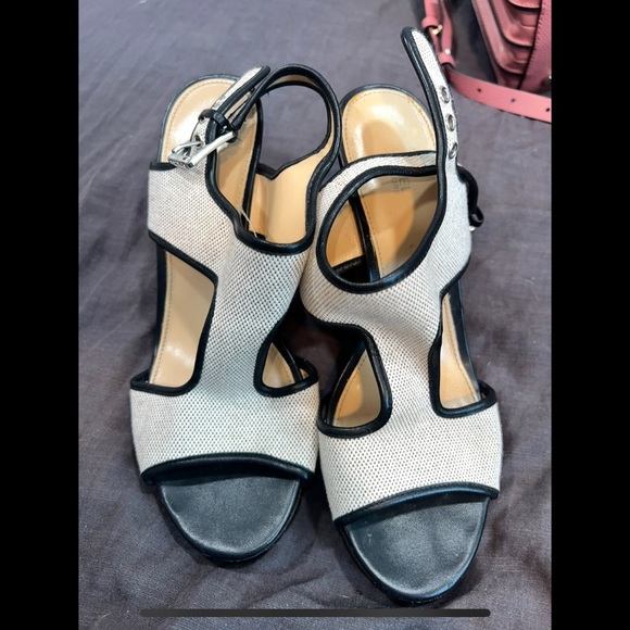 Michael Kors Wedge Sandal - Picture 1 of 4
